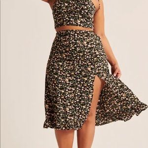 NWT Abercrombie high-slit midi skirt